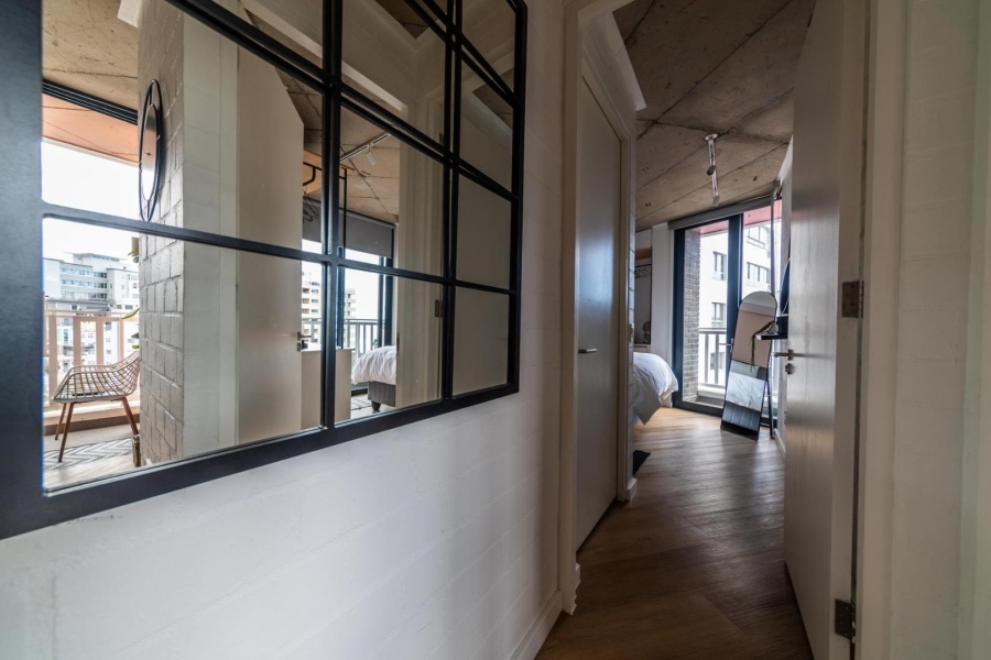 2 Bedroom Property for Sale in Sea Point Western Cape
